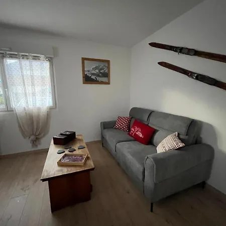 Pasteur Apartament *
